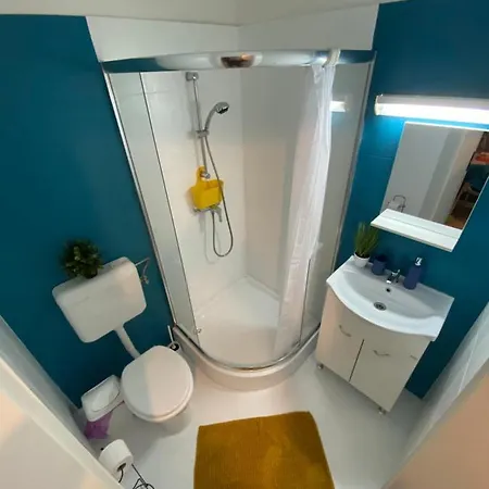 Lilla Vendeghaz Miskolc